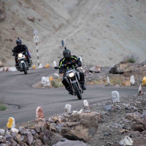 Kargund la :le plus haut col routier du monde